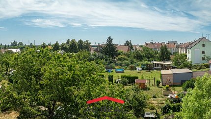 BD Pražákova výhled z okna