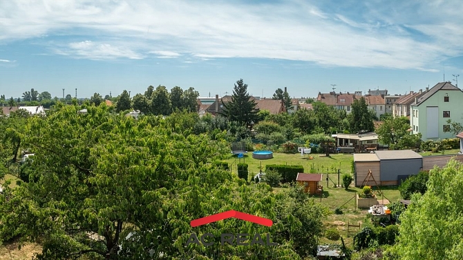 BD Pražákova výhled z okna