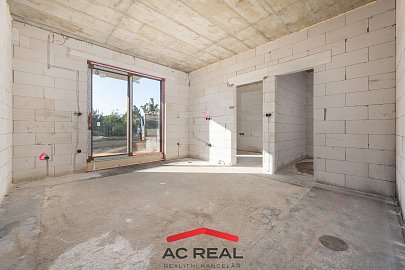 Probíhající stavba- apartmán-obývací část 