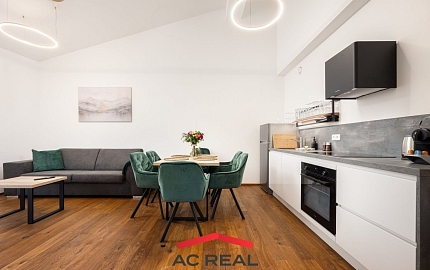 Prodej moderního horského apartmánu 4+kk 87m2 se dvěma lodžiemi, Vrchlabí 3.17